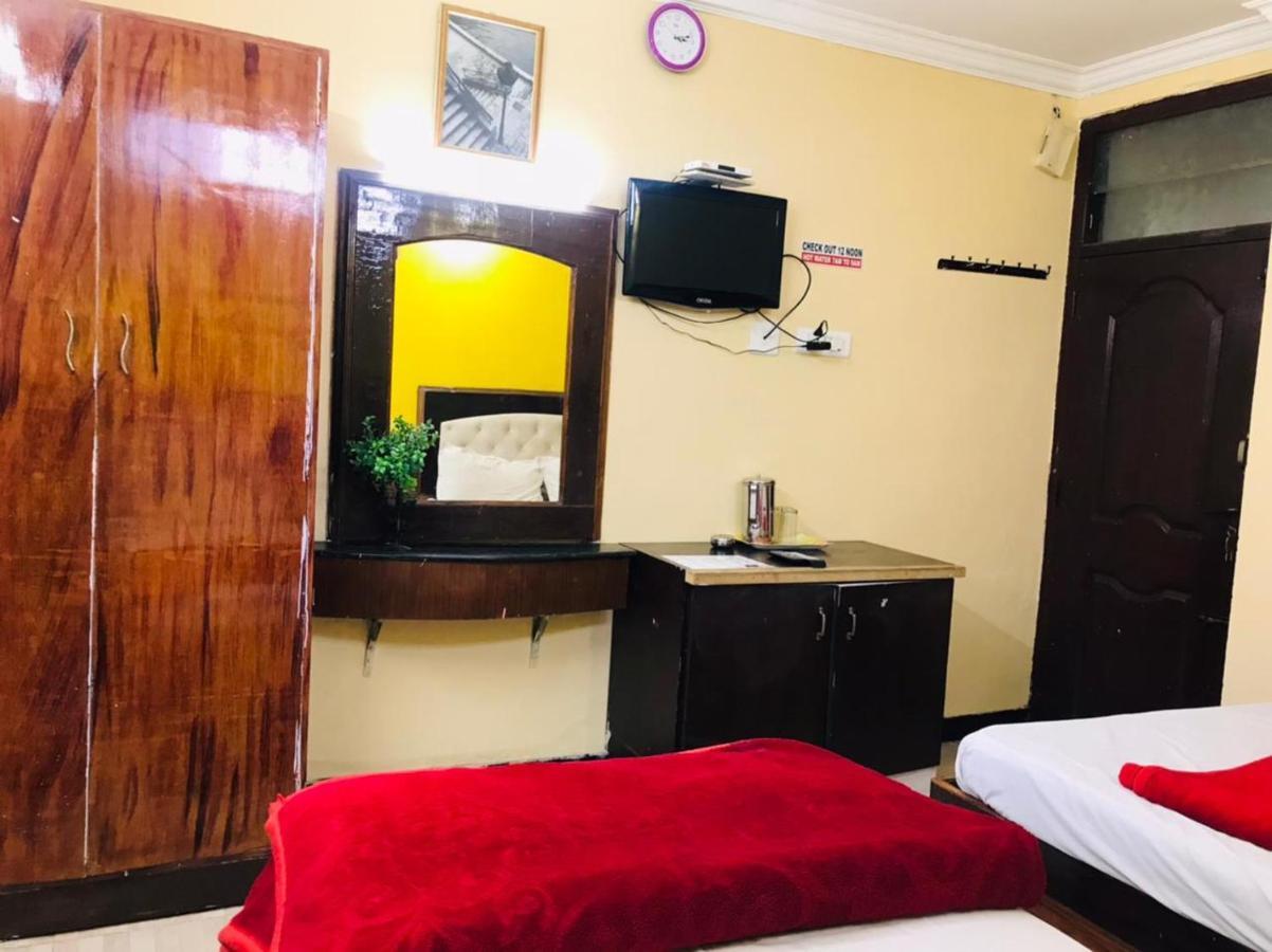 mystique inn Ooty Extérieur photo