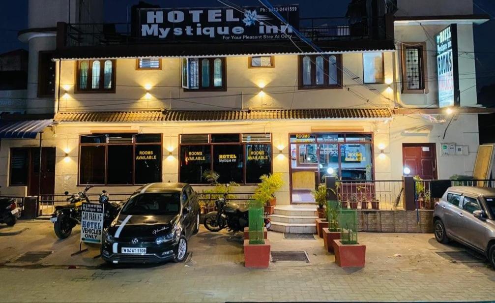 mystique inn Ooty Extérieur photo